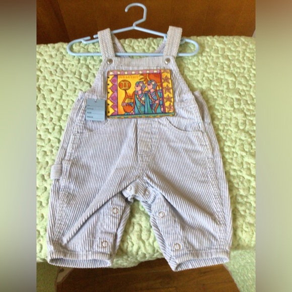 Baby Oshkosh  6 month overalls in corduroy - Picture 1 of 4
